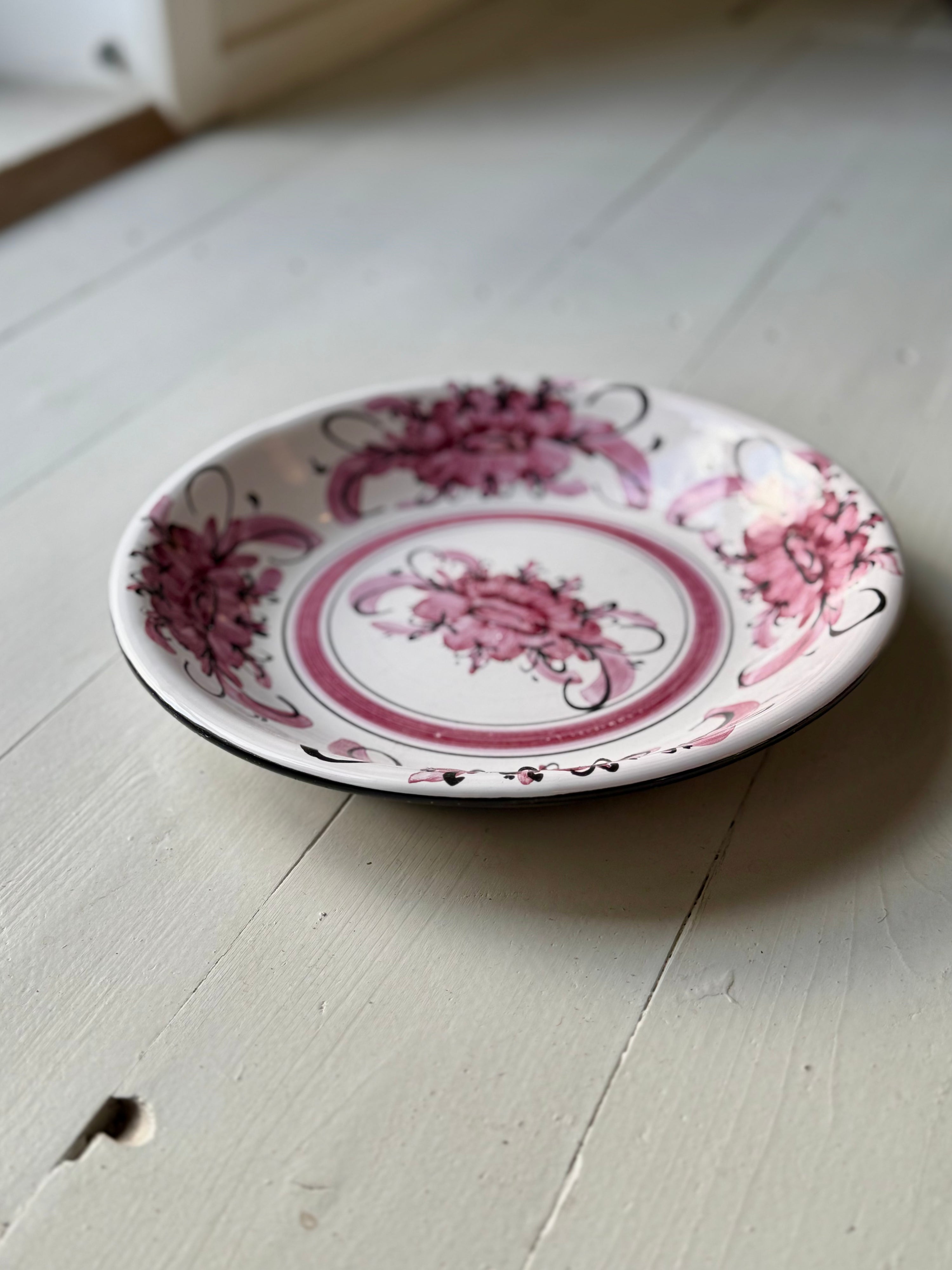 Stor skål med lyserøde blomster 4