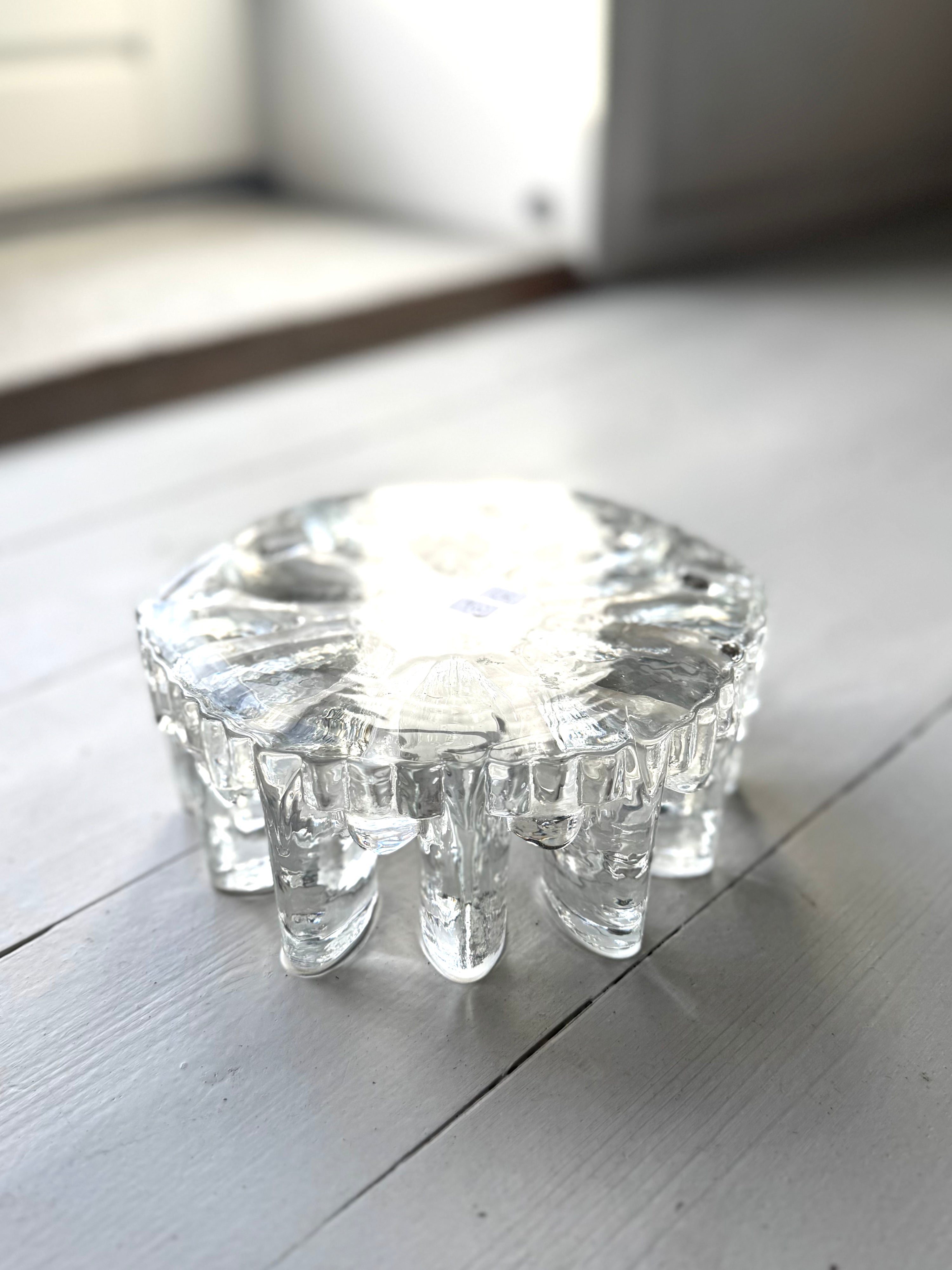 Glas dekoration m. kantede "ben"