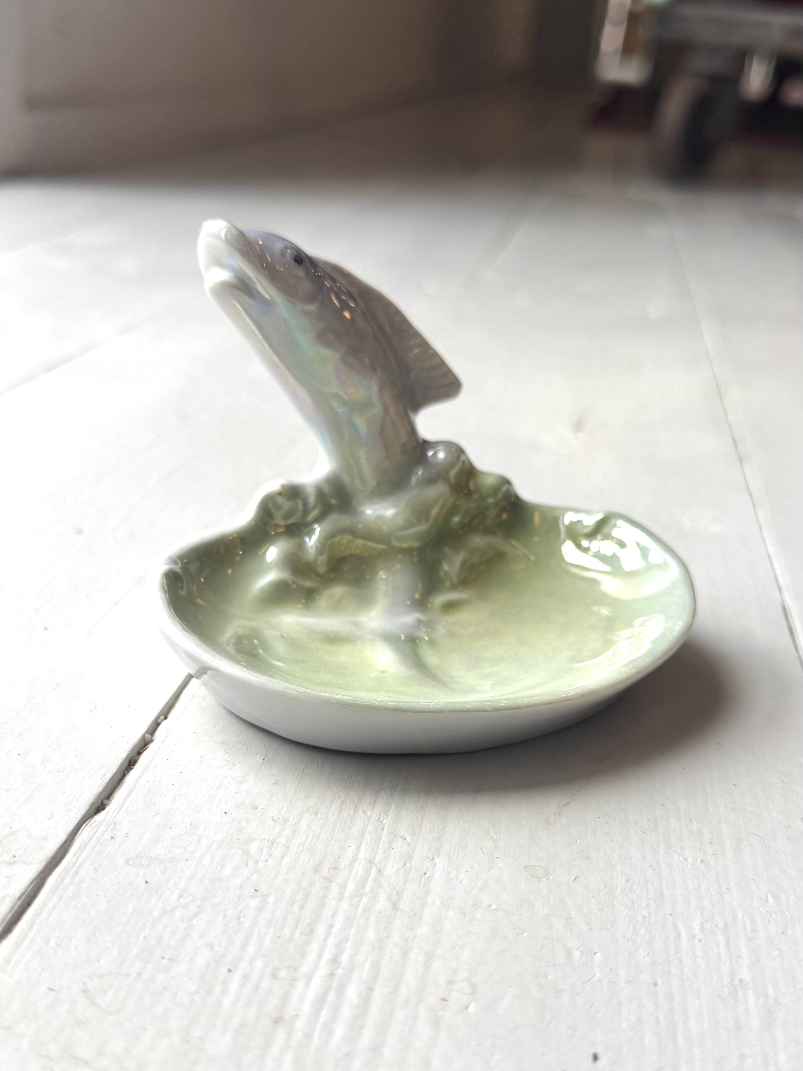 Porcelænskål m. fisk