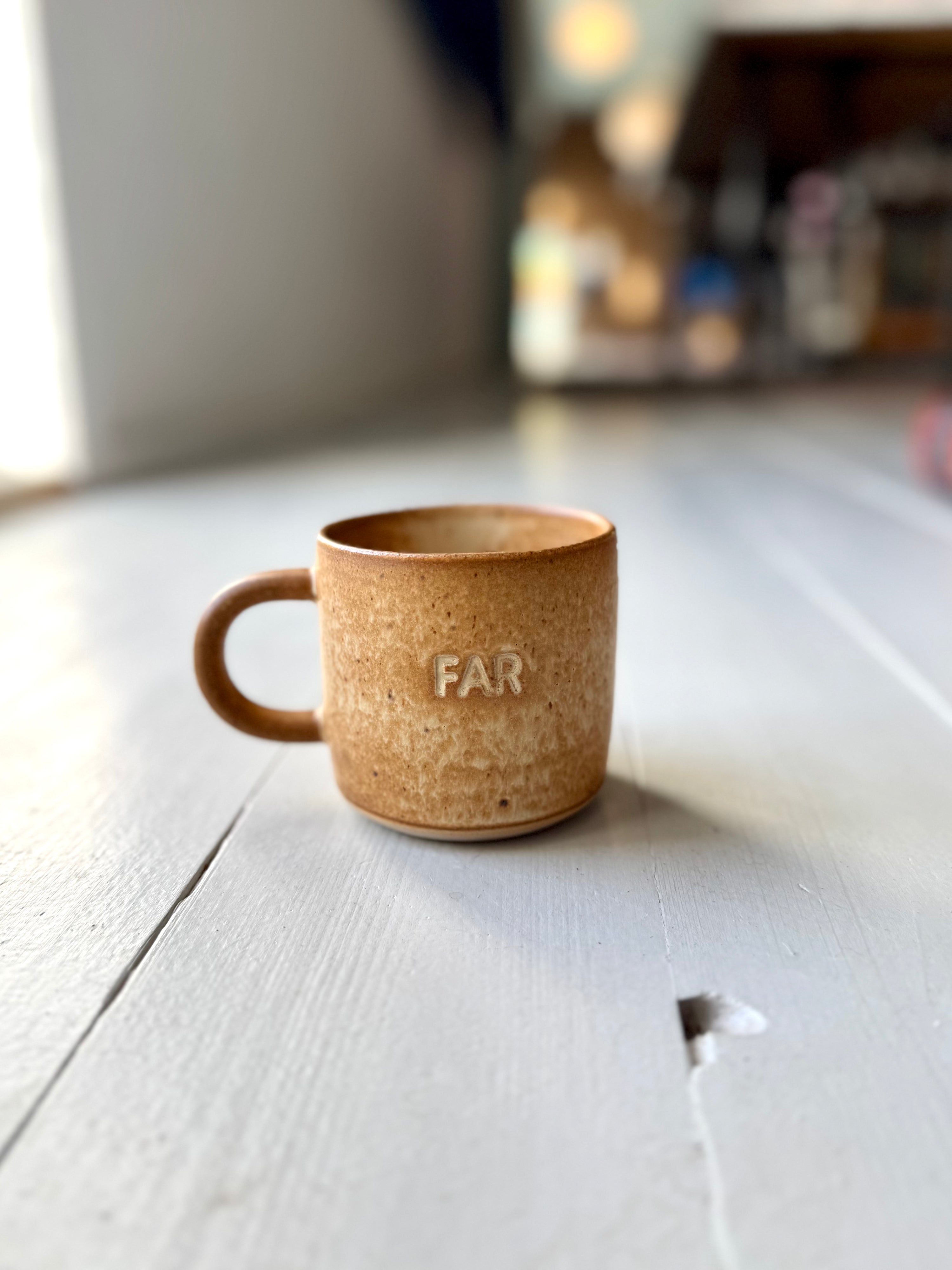FAR kop, Brun