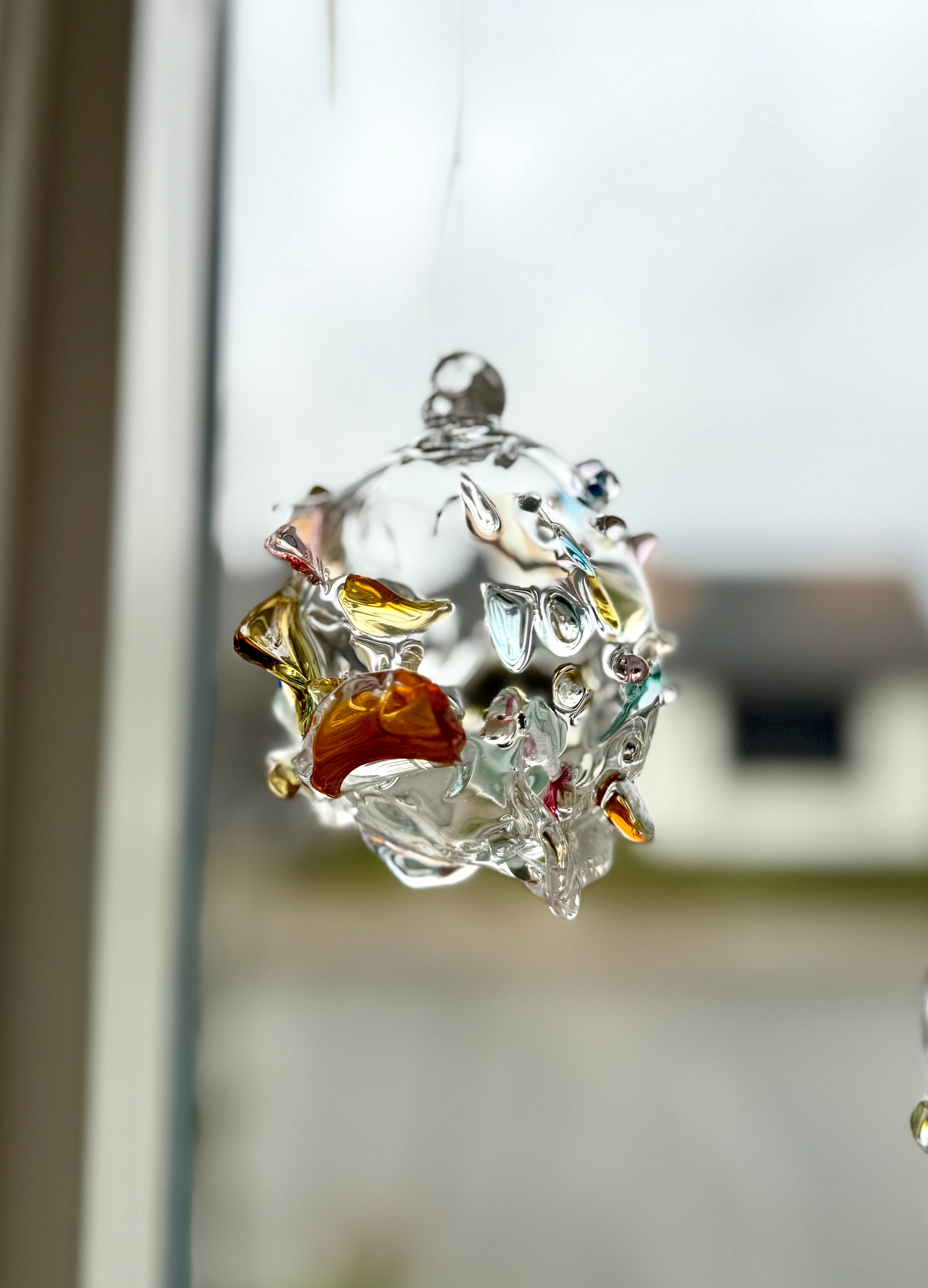 Lille glas ophæng - brun og gul