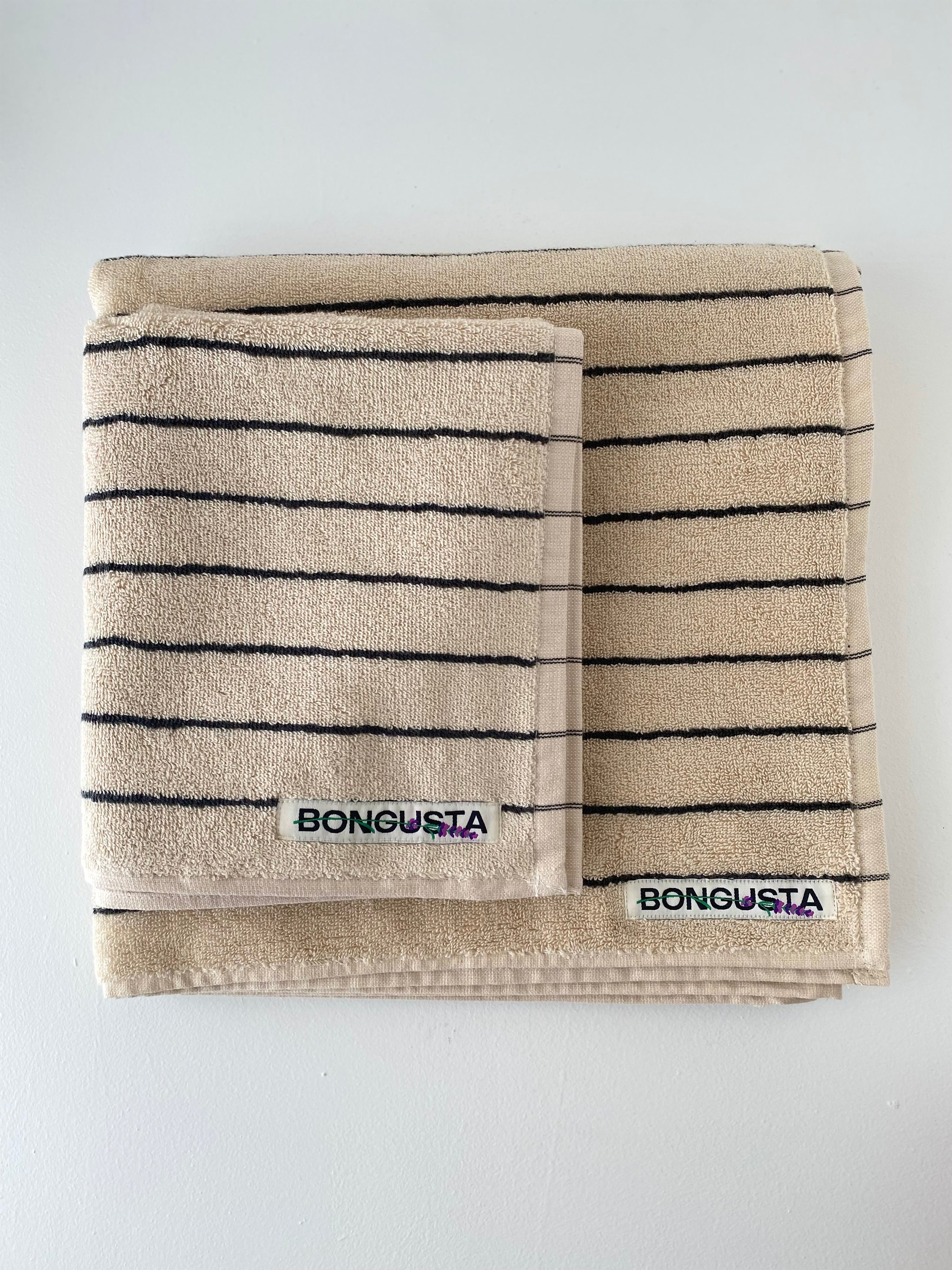 Naram towels, Cream & Ink