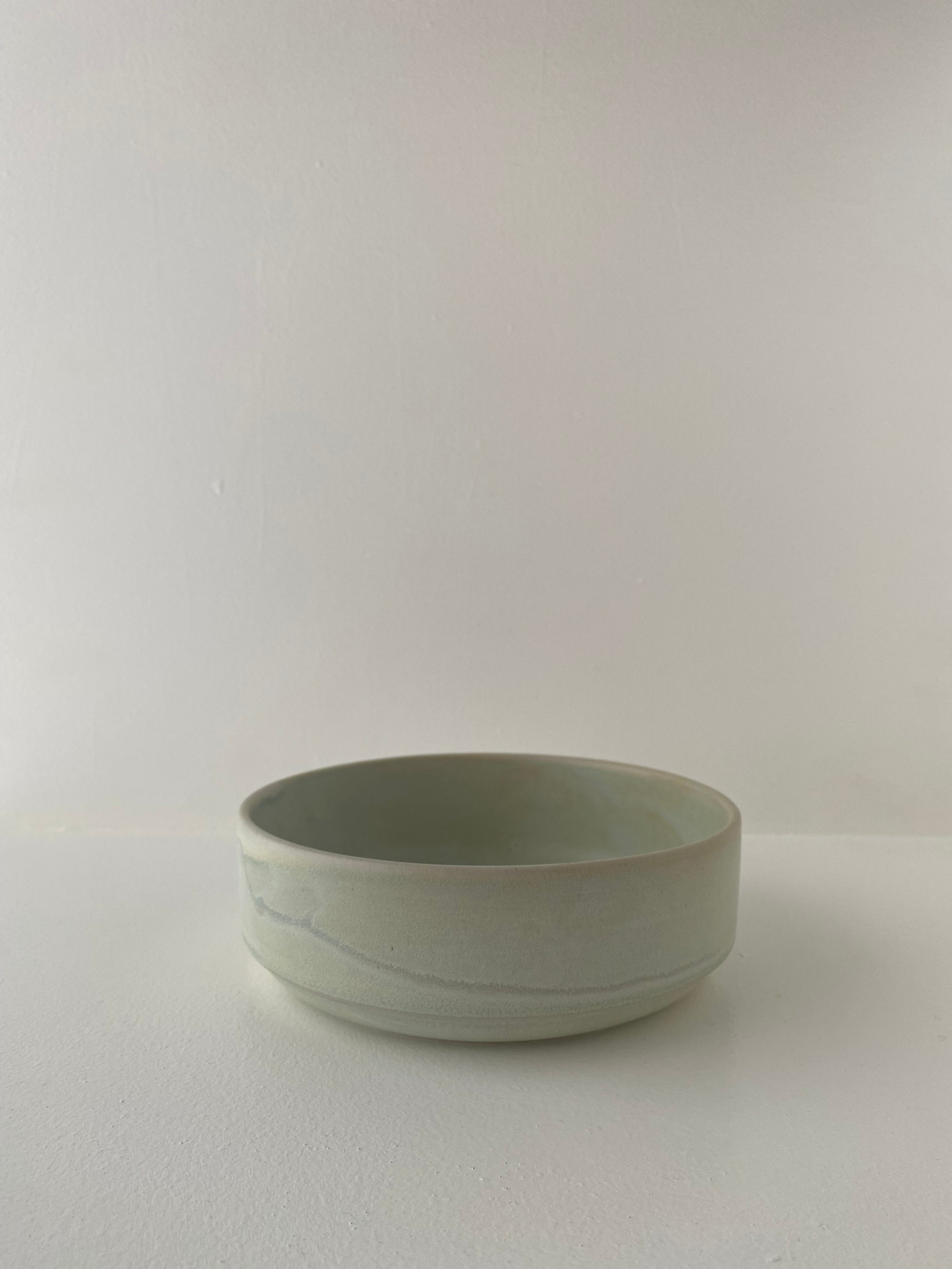 Toto Bowl Large, Mint