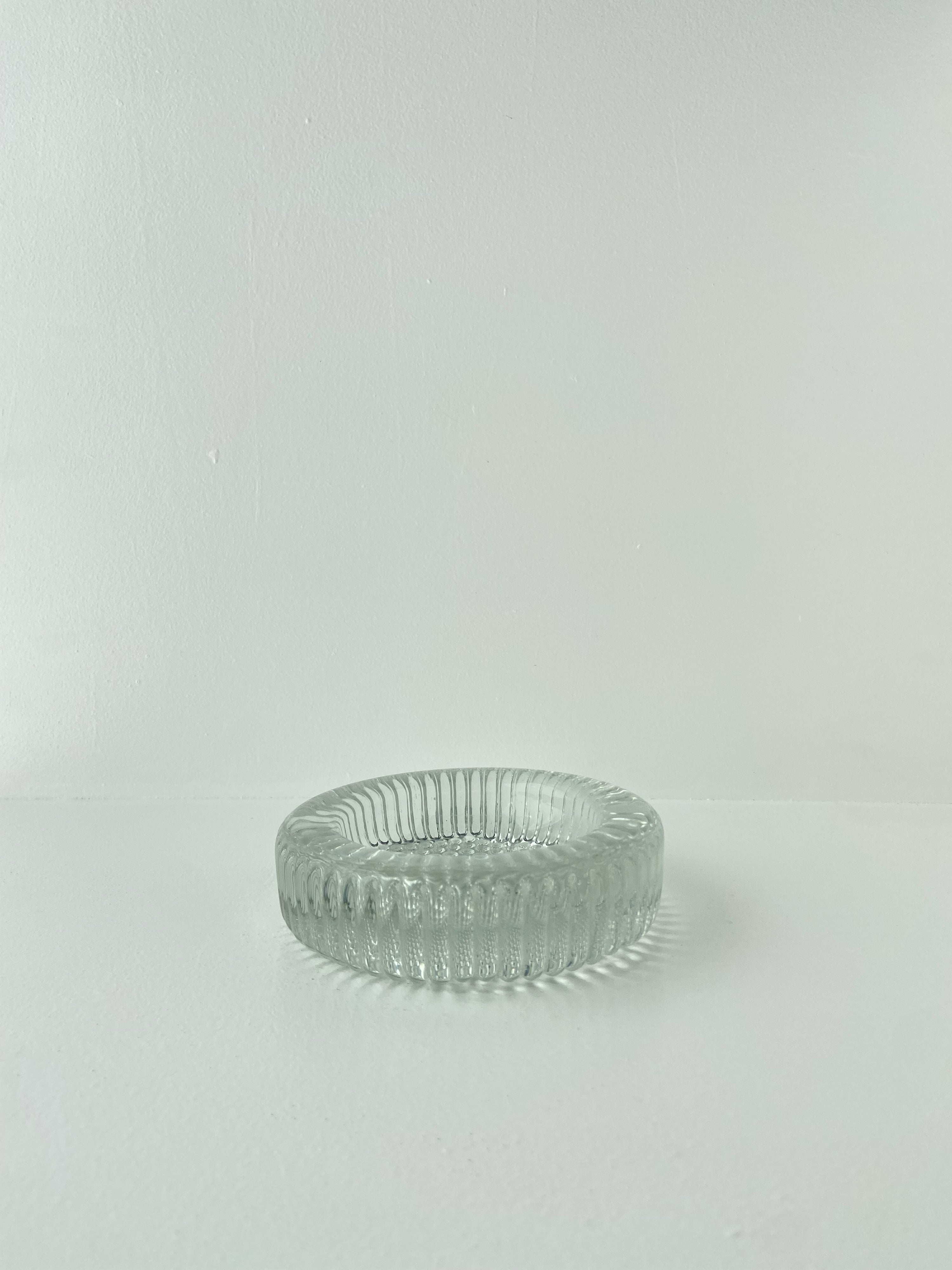 Glas skål
