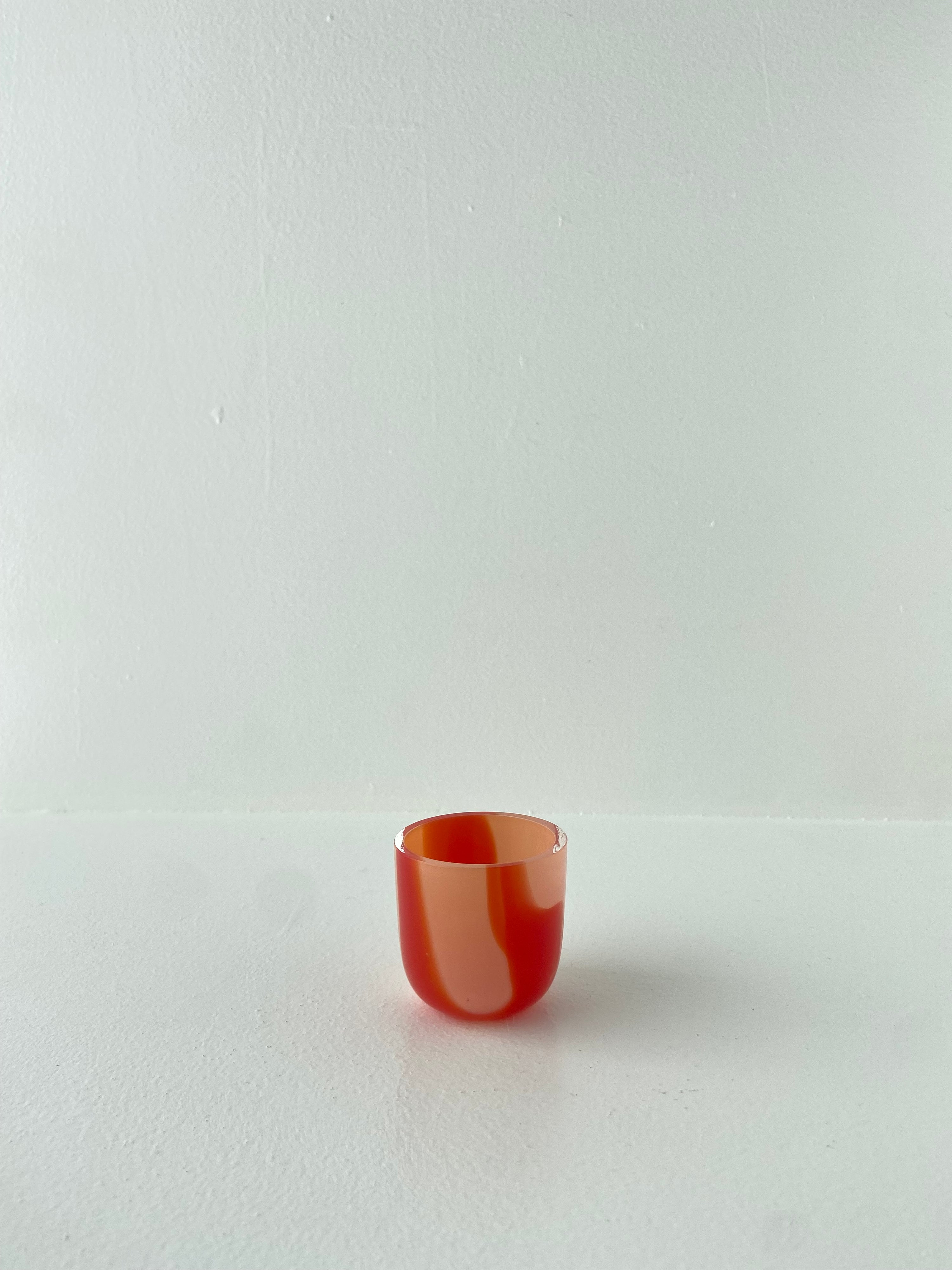 Flow Egg Cup - Pink W. Red Stripes