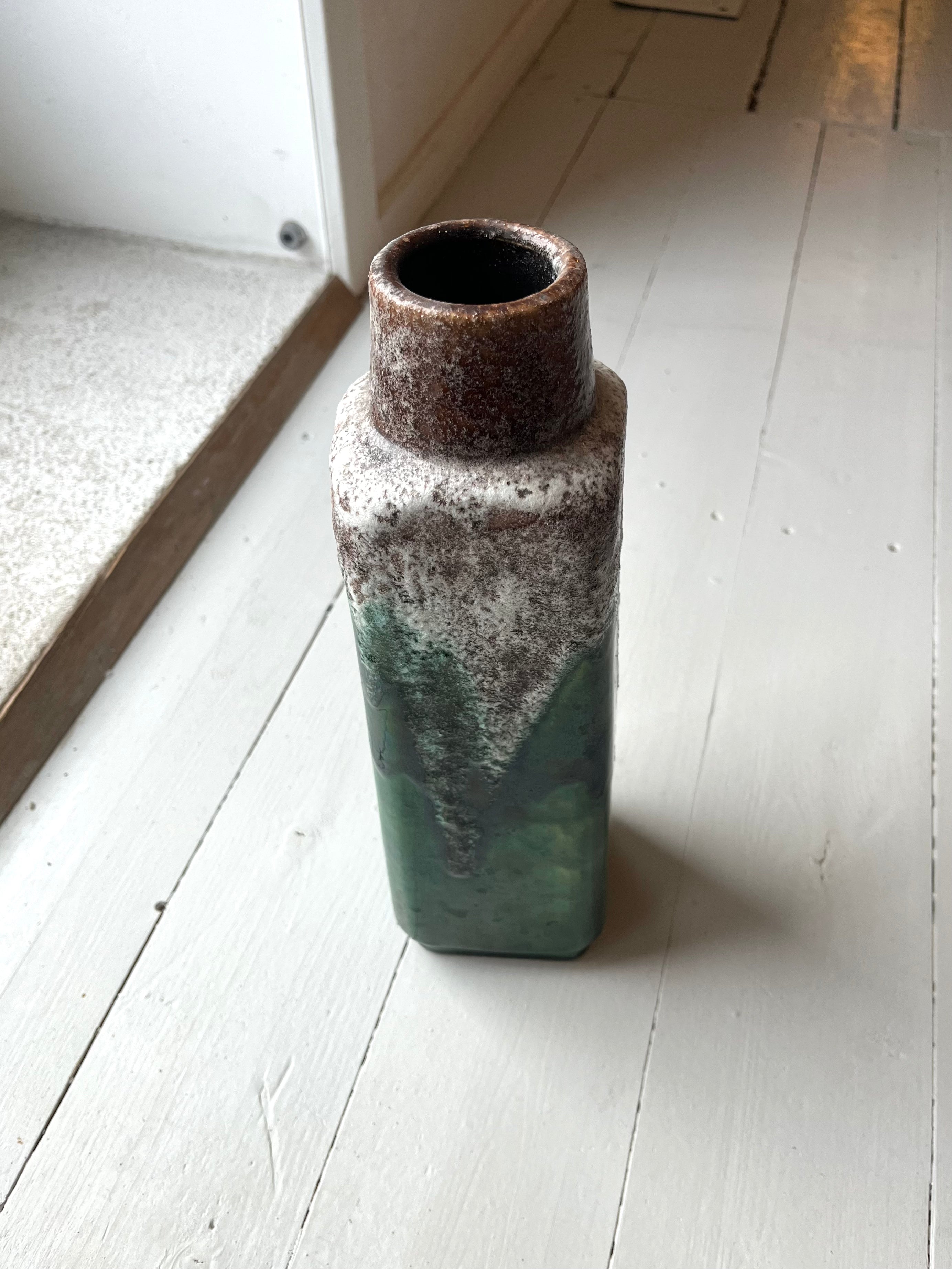 Vase i stentøj med grøn glasur - Vintage 71