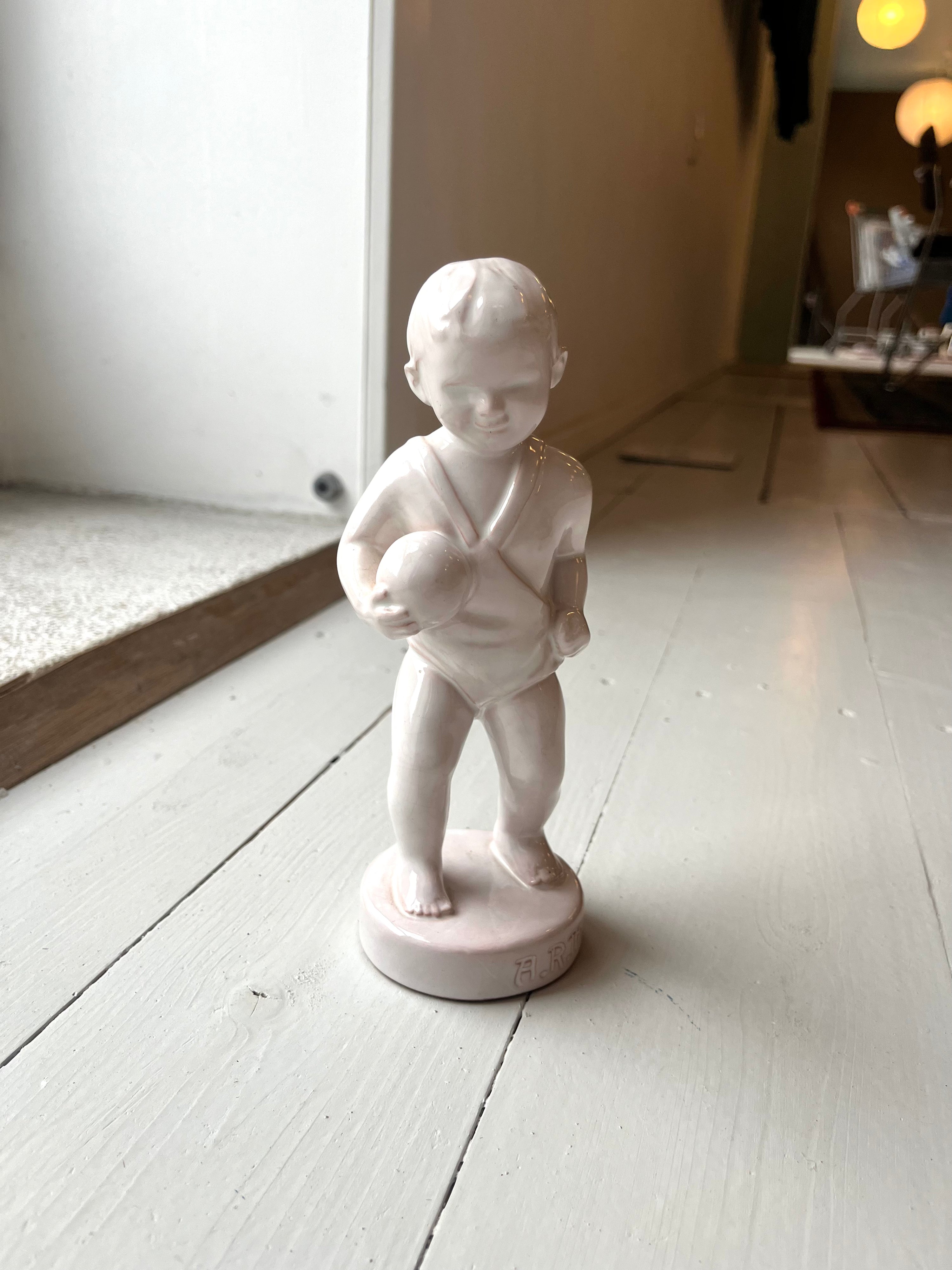 Keramikskulptur af dreng - Vintage 187