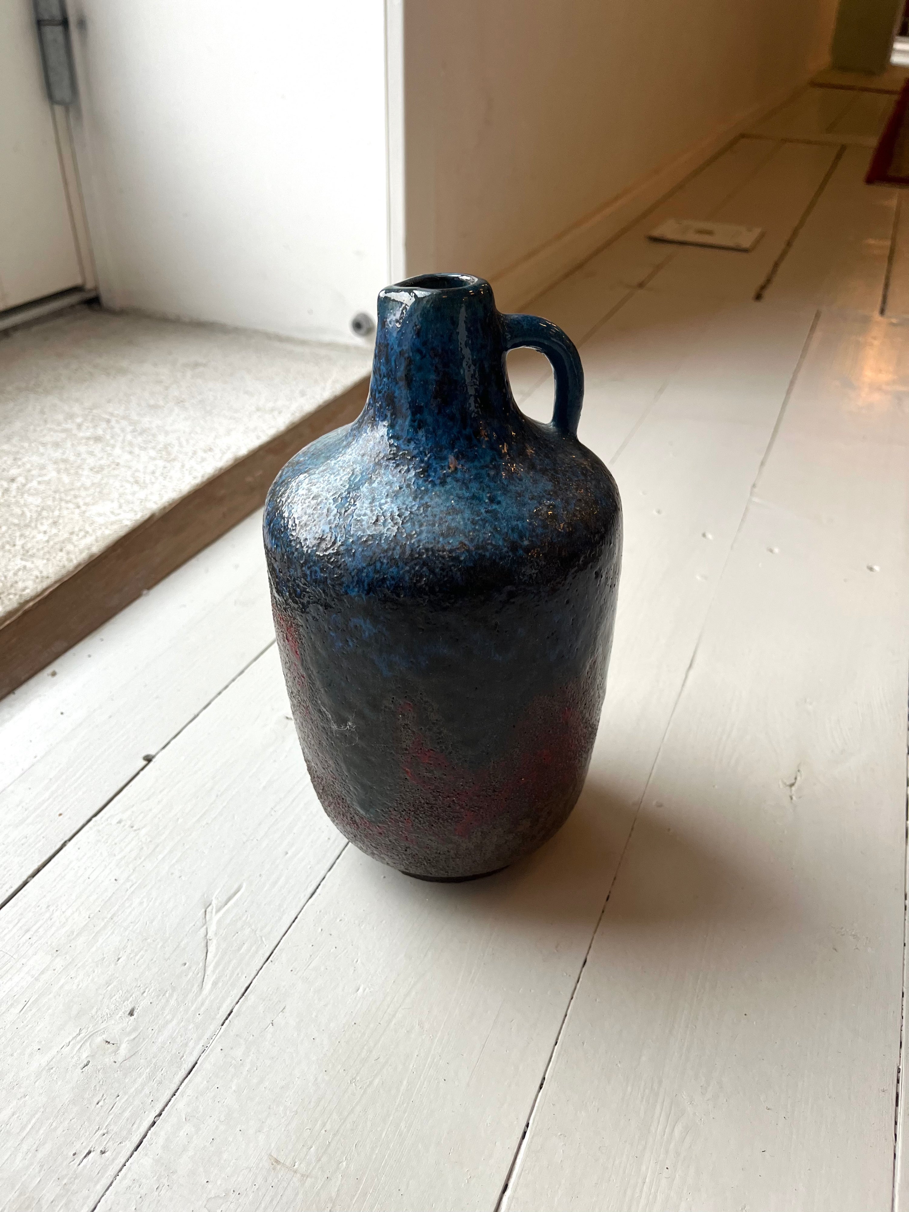 Vase i stentøj med blå og rød glasur- Vintage 88