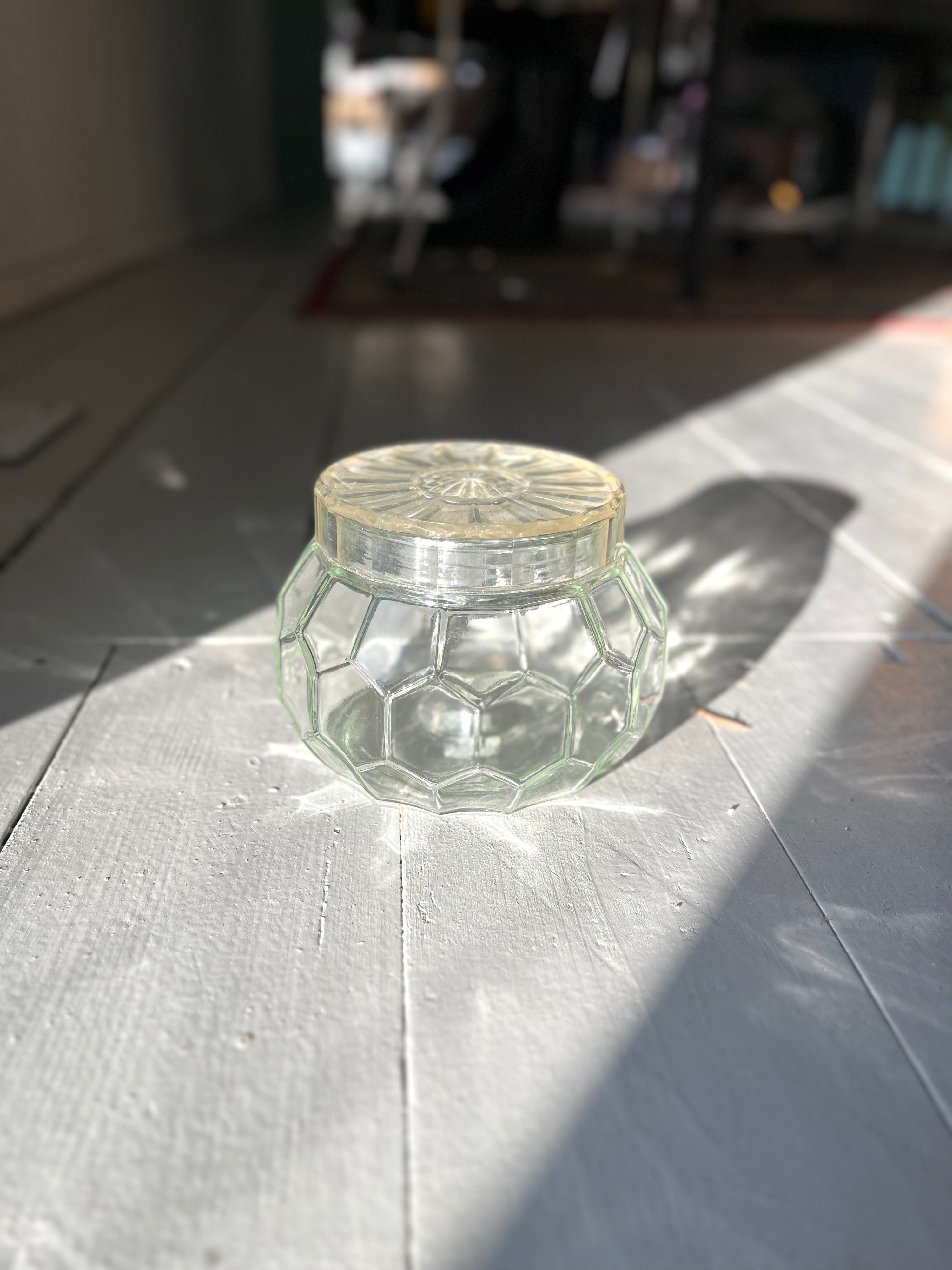 Glas-skrin med fint mønster - Vintage 207