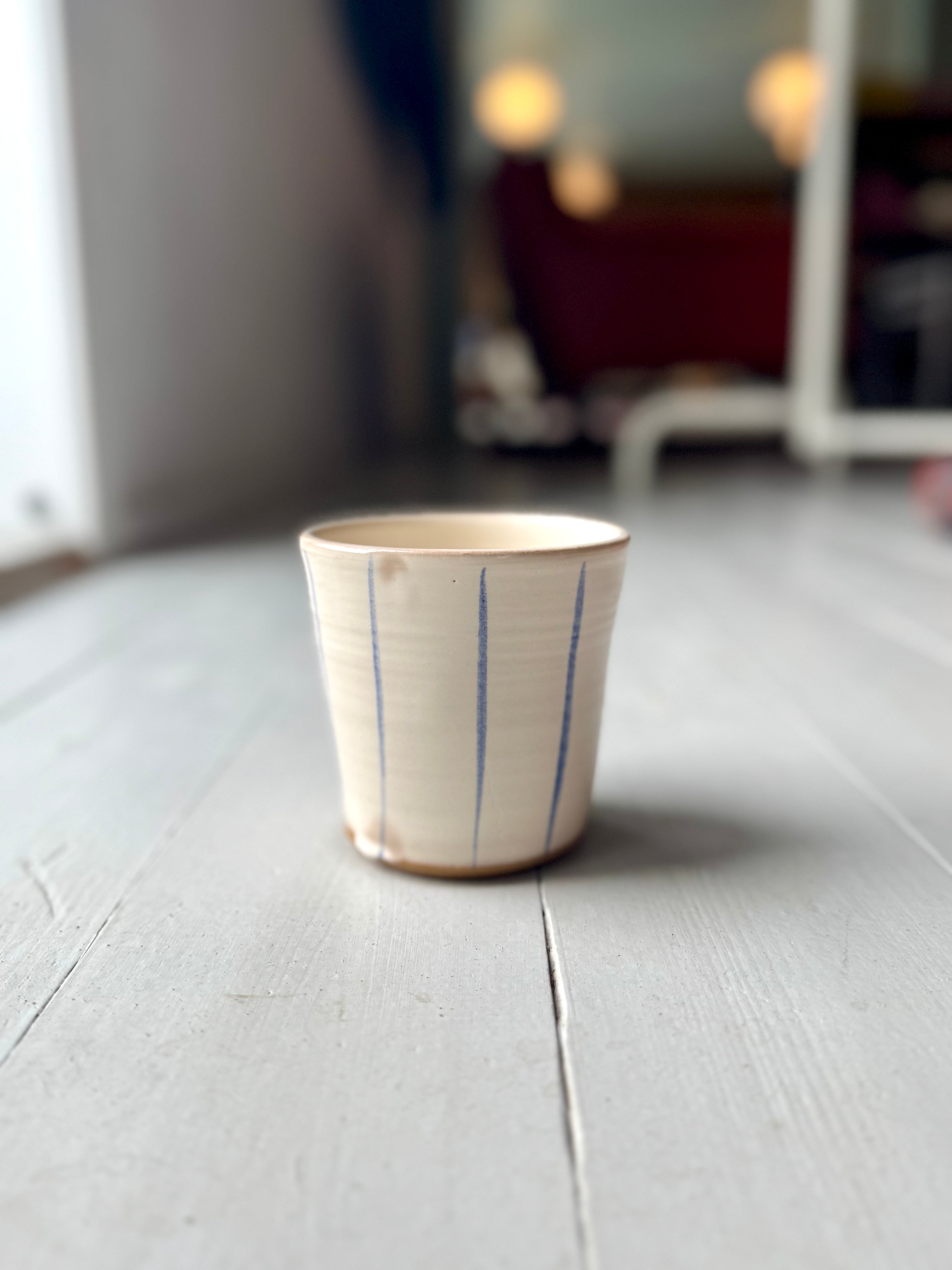 Blåstribet krus fra Lervaerk