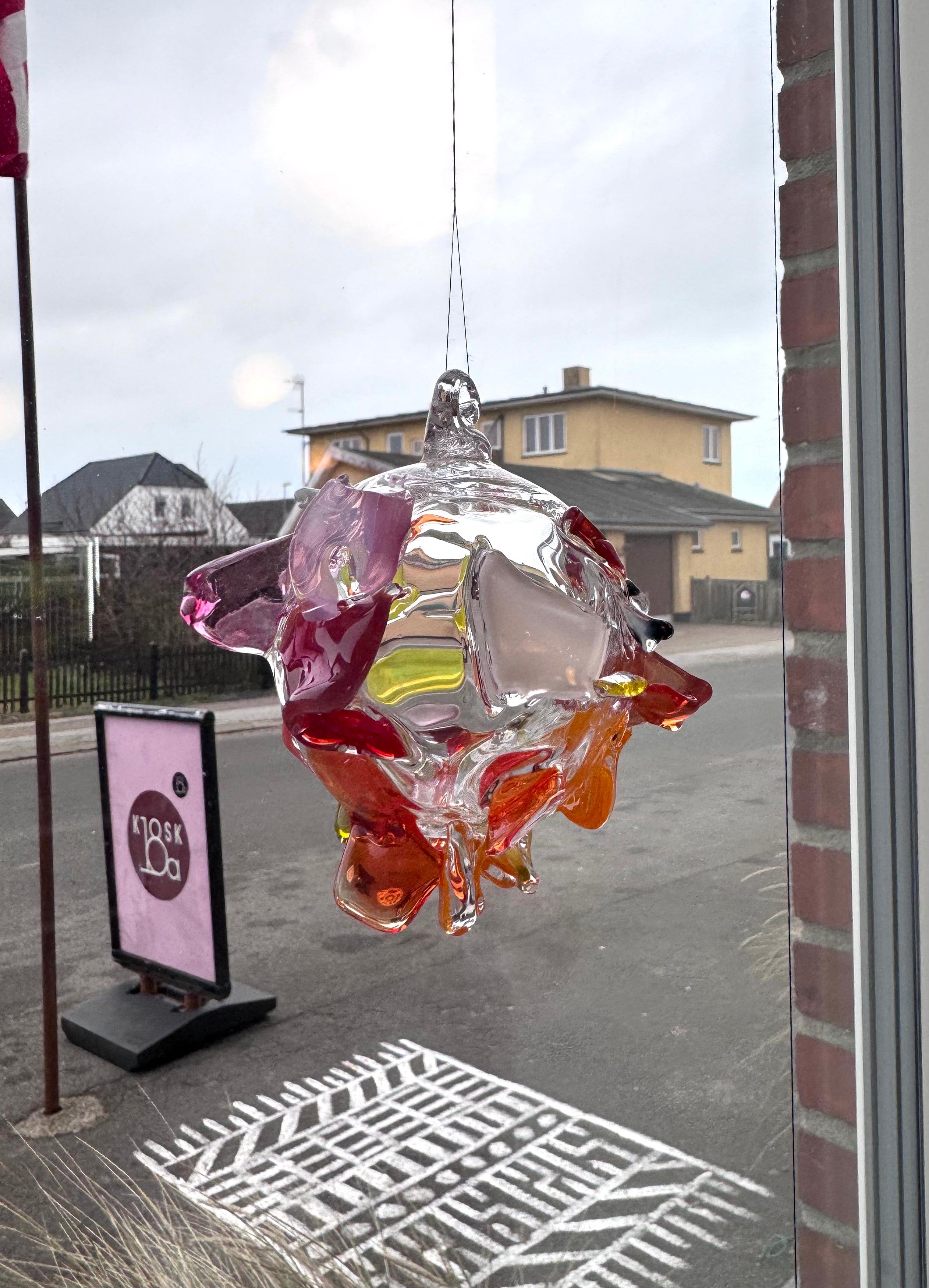 Lille glas ophæng - orange/rød