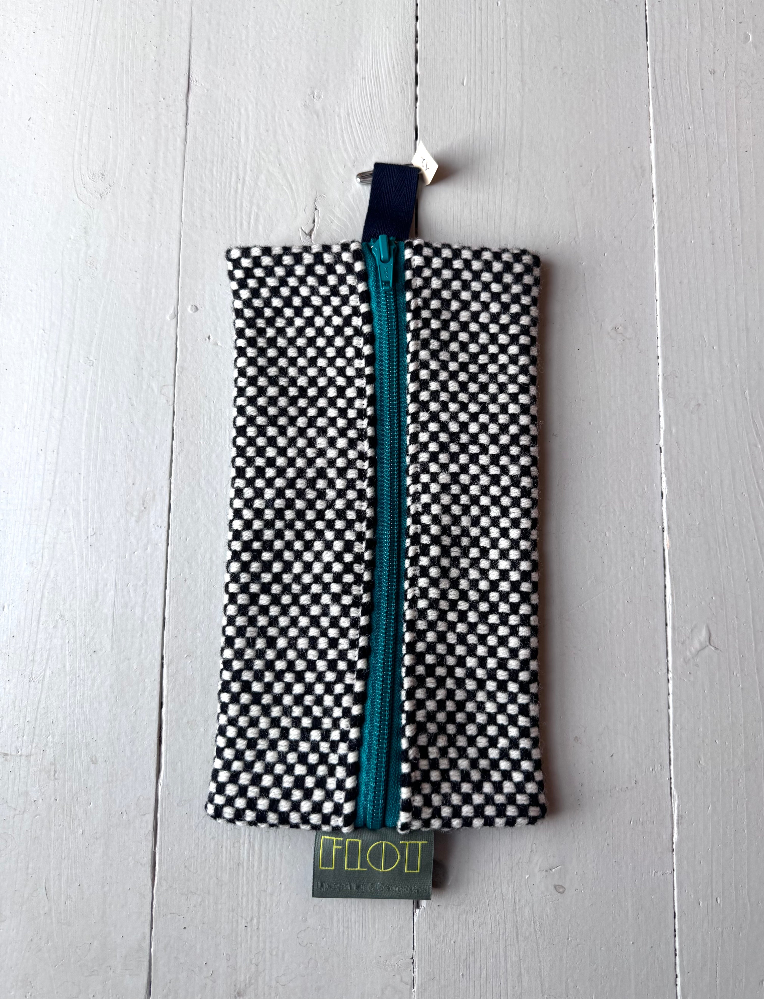 Penalhus ml FLOT - 12