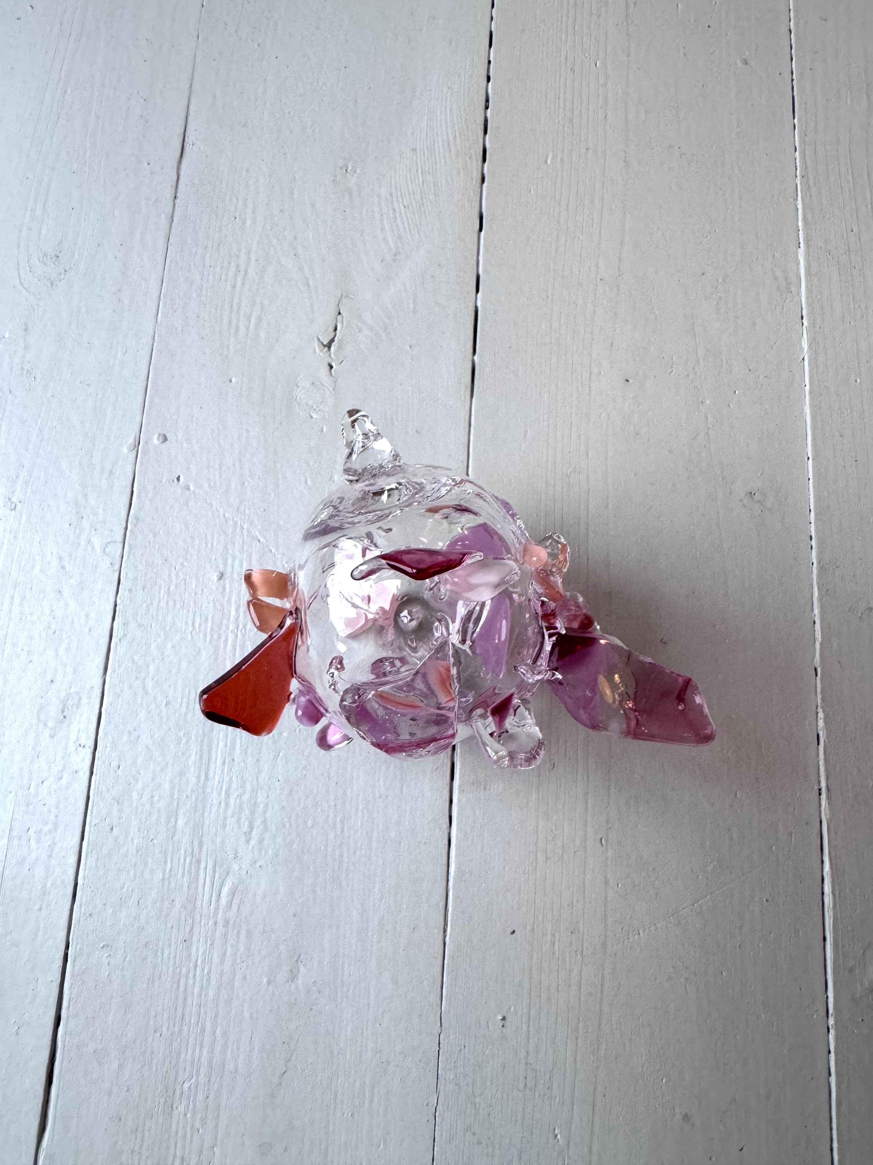 Lille glas ophæng - lyserød/rød