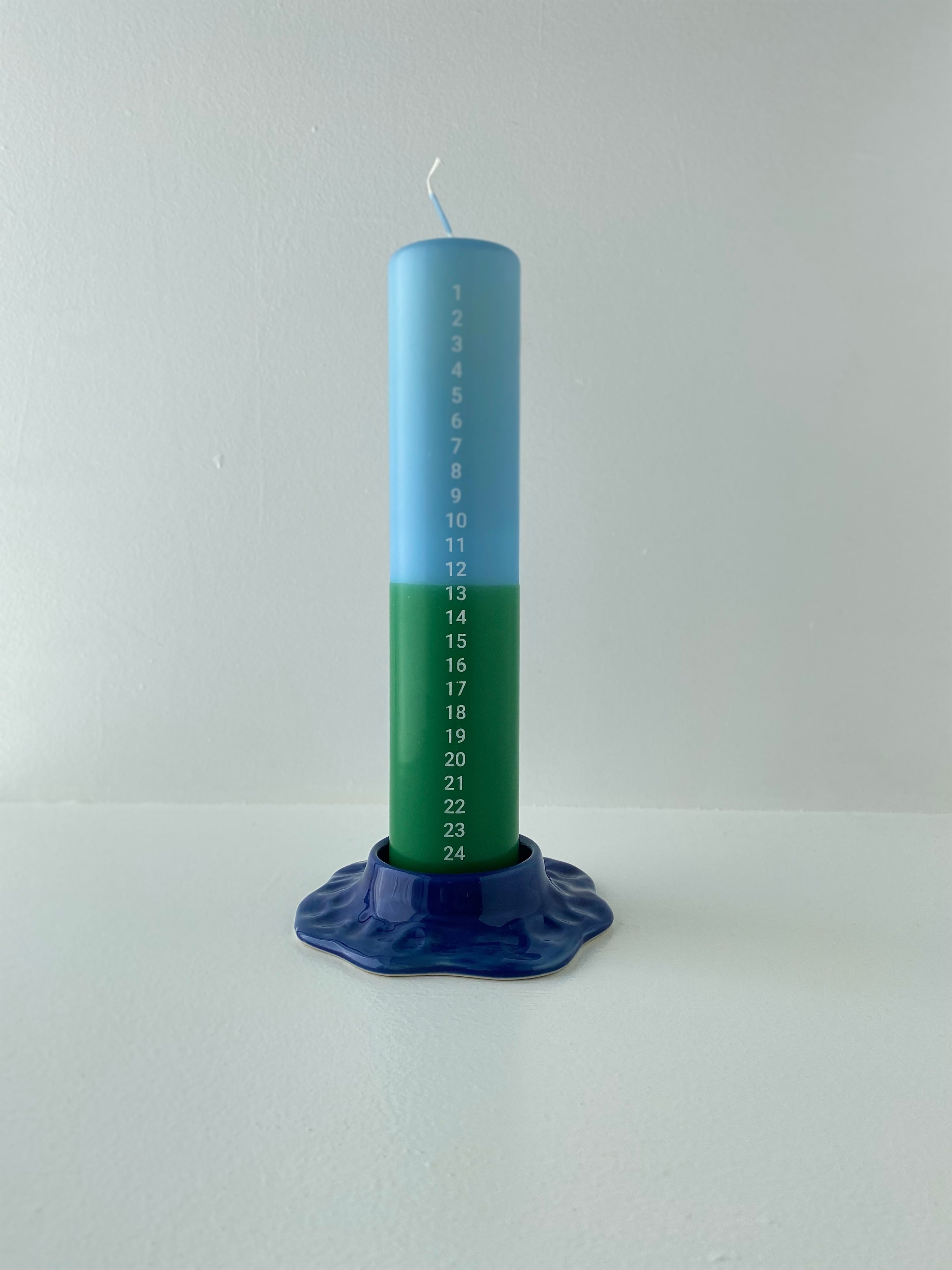 Mauna Candle Holder Magenta Blue