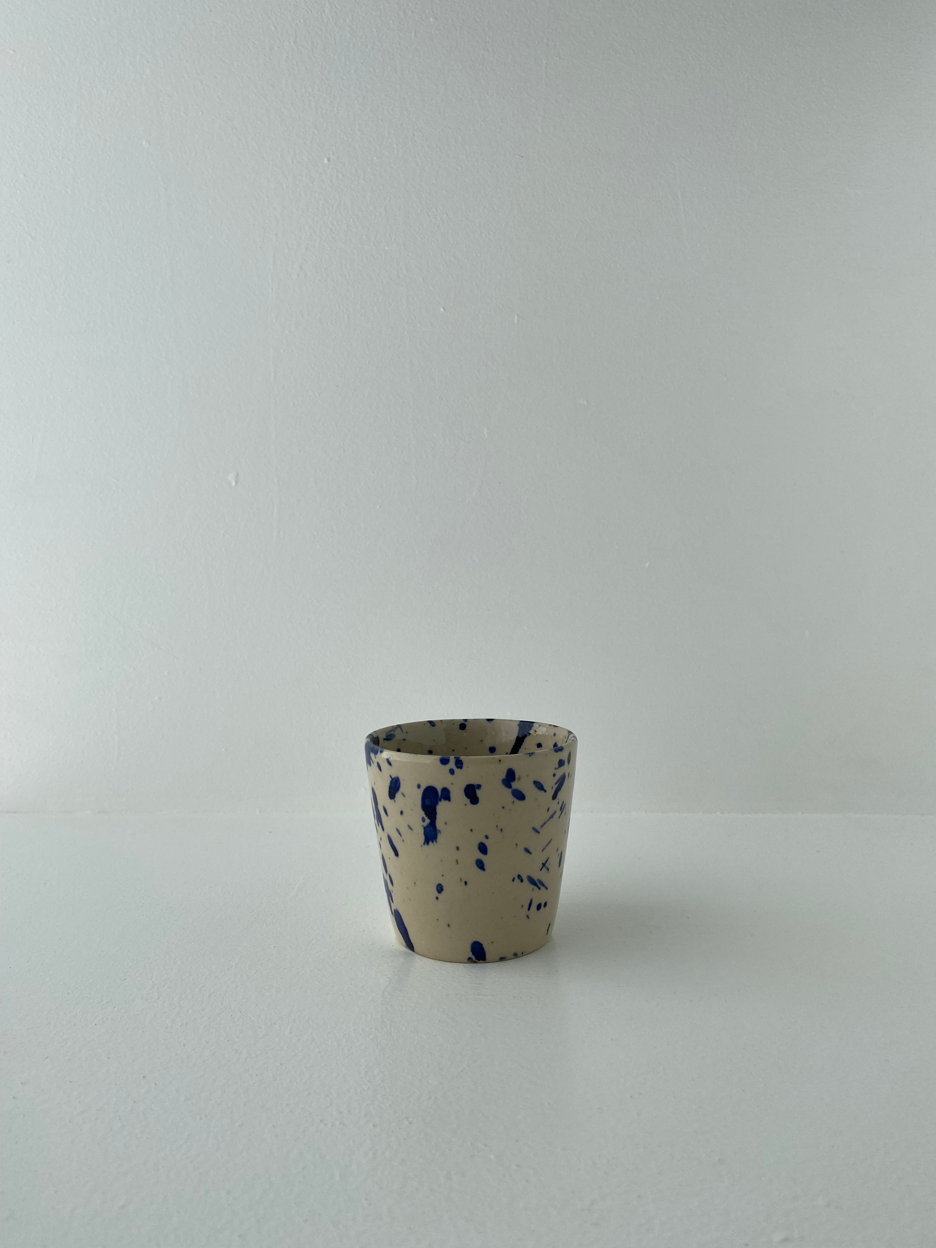 OriginalCup_BlueSplash_BornholmsKeramikfabrik_KIOSK18A.jpg