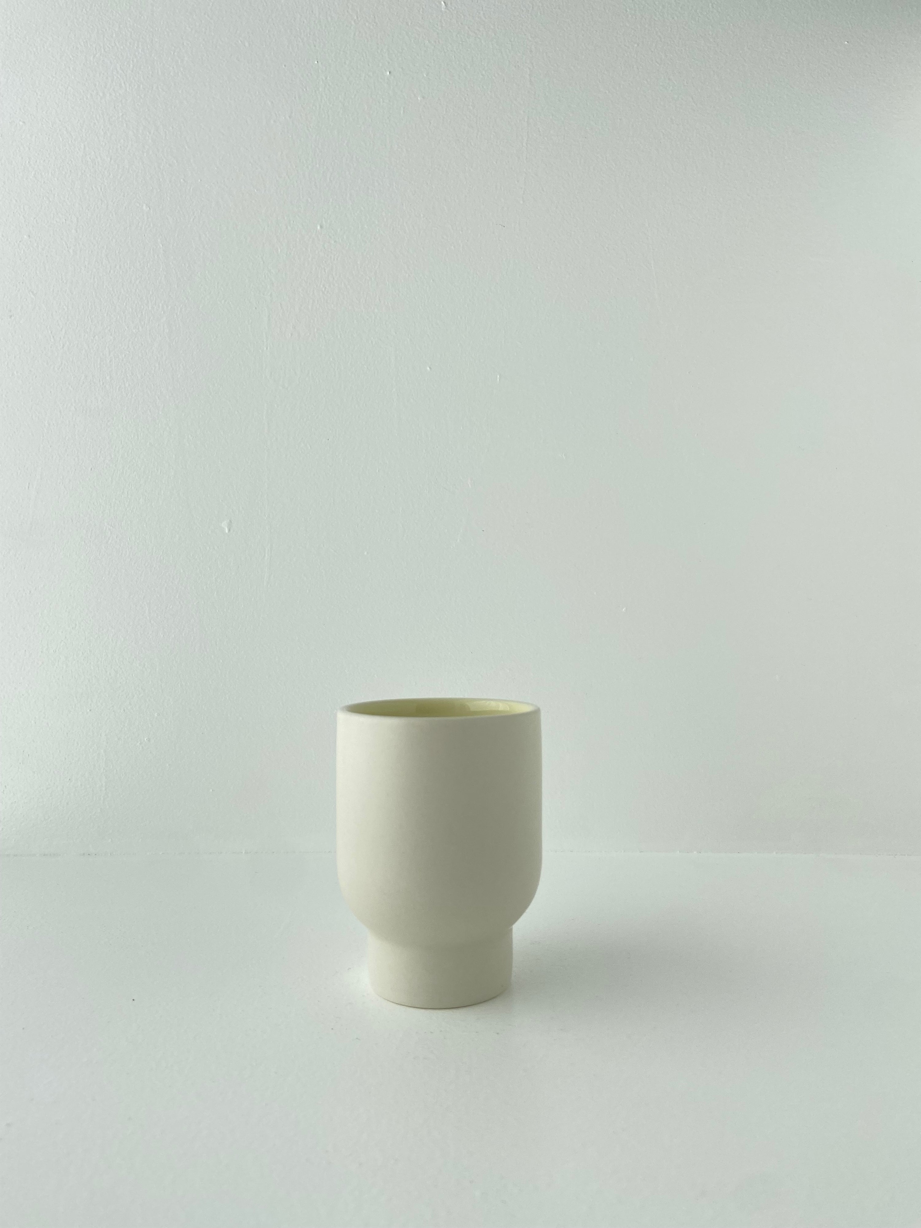 Clayware cup, tall, Ivory/Yellow