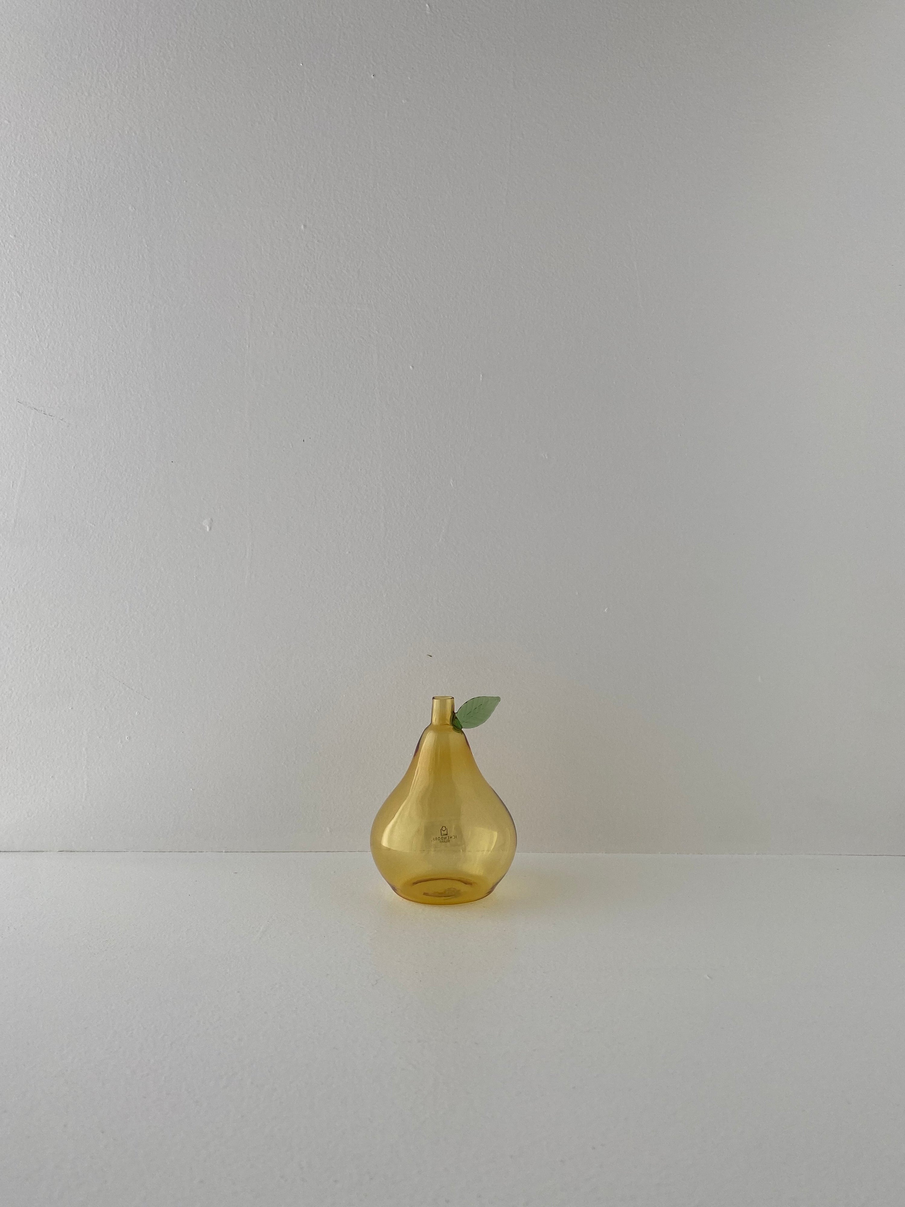 FRUITS & FLOWERS, placeholder pear yellow